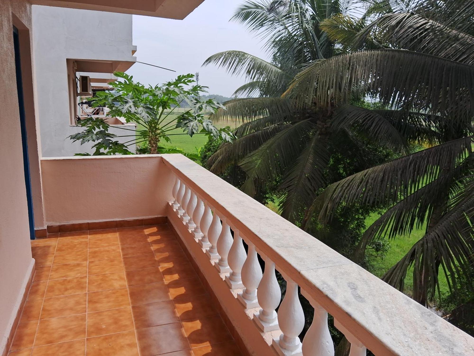 Coconut Grove Holiday Apartment Варка Экстерьер фото